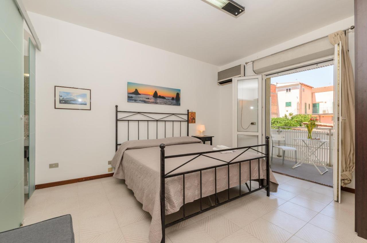 سانتا تيريزا دي ريفا Marina D'Agro Residence المظهر الخارجي الصورة