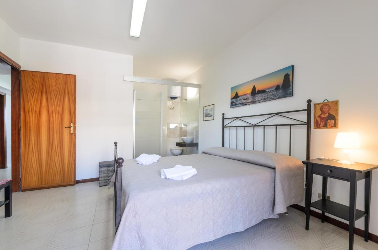 سانتا تيريزا دي ريفا Marina D'Agro Residence المظهر الخارجي الصورة