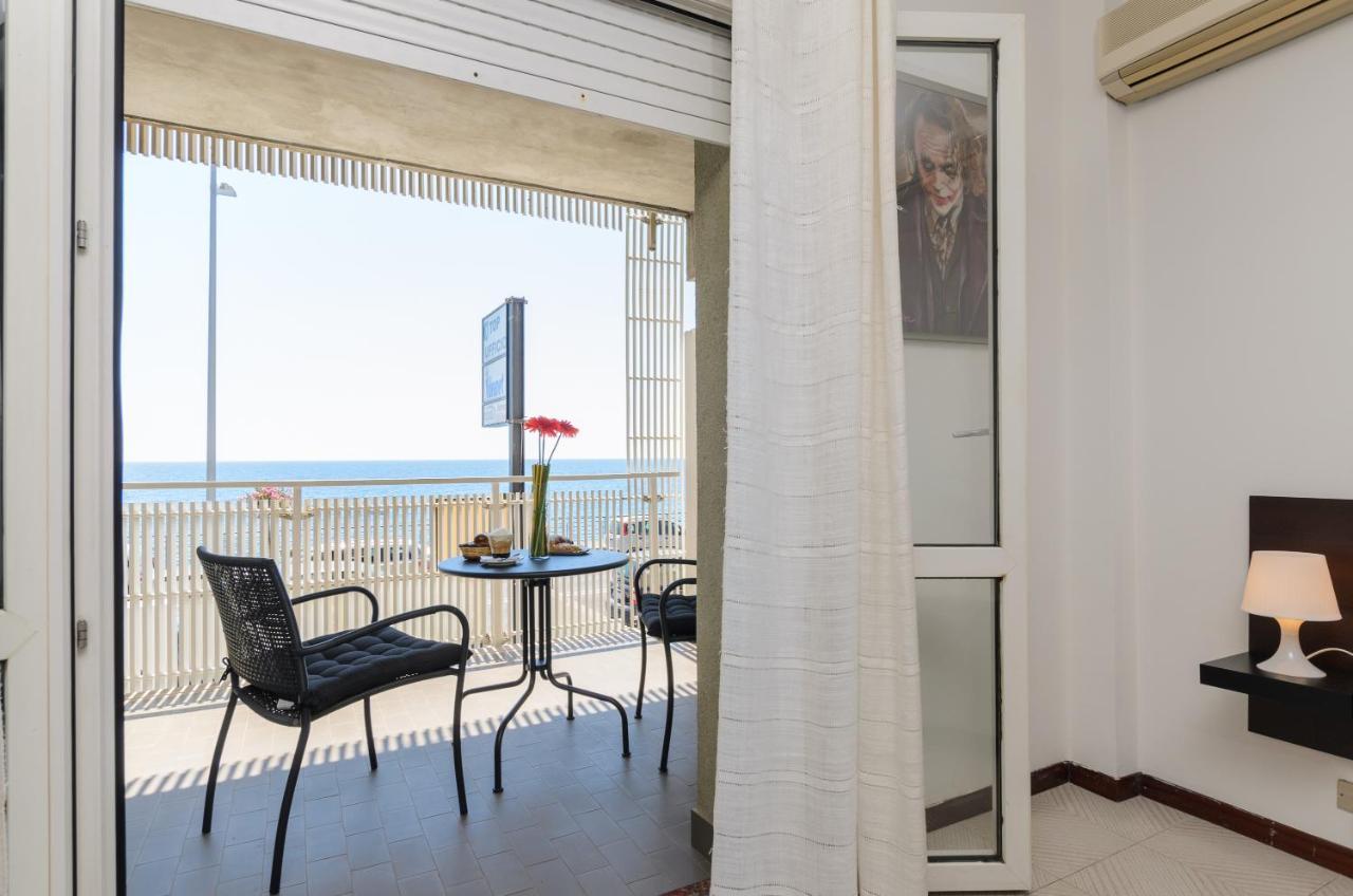 سانتا تيريزا دي ريفا Marina D'Agro Residence المظهر الخارجي الصورة