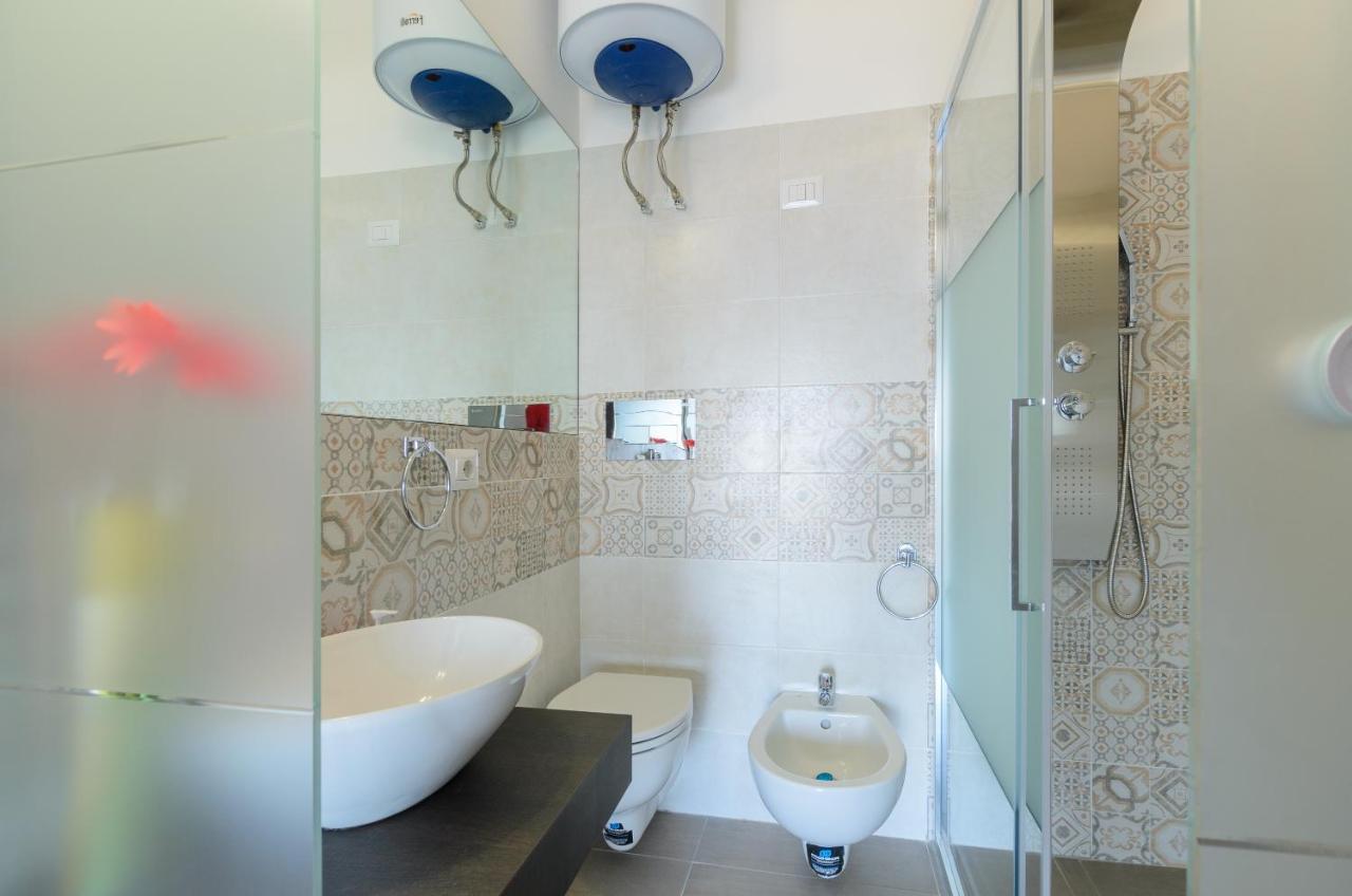 سانتا تيريزا دي ريفا Marina D'Agro Residence المظهر الخارجي الصورة