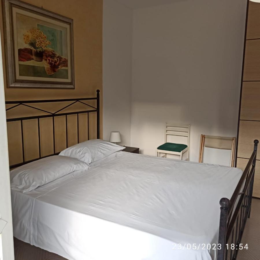 سانتا تيريزا دي ريفا Marina D'Agro Residence المظهر الخارجي الصورة